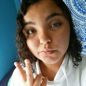 Meet your Posher, Livvy